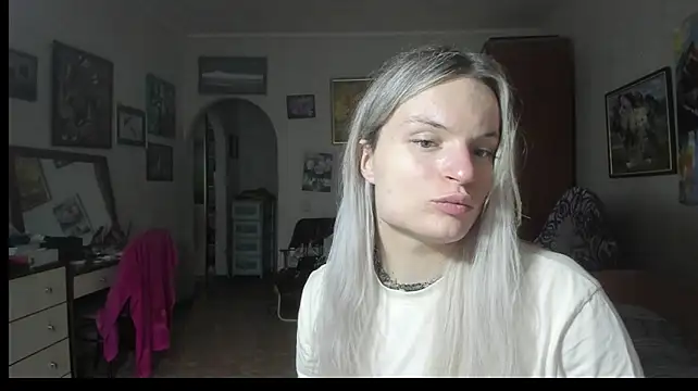 Webkamerová show milliKira006