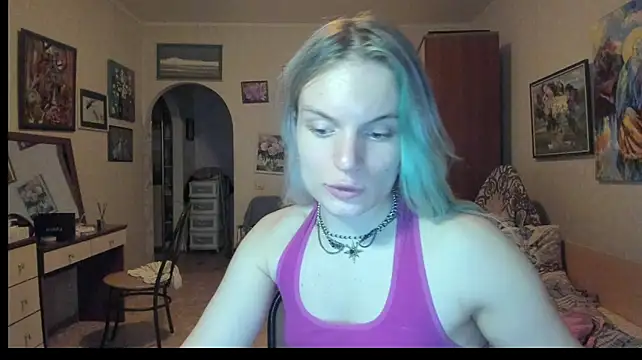 milliKira006 Show in webcam