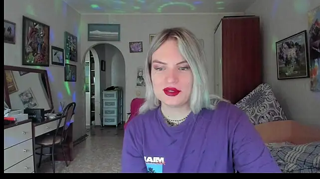 milliKira006 webcam show
