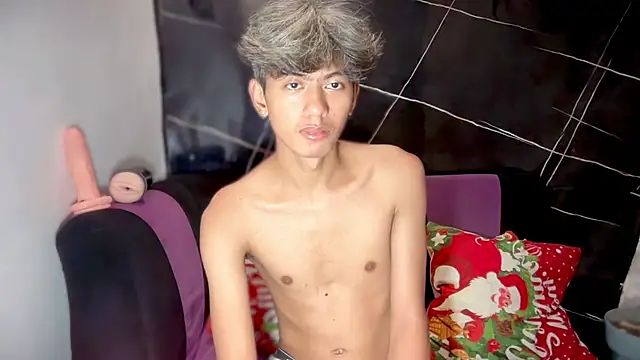 p1noytwink_xel Pertunjukan Webcam