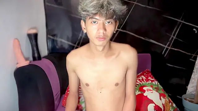 p1noytwink_xel Show Webcam