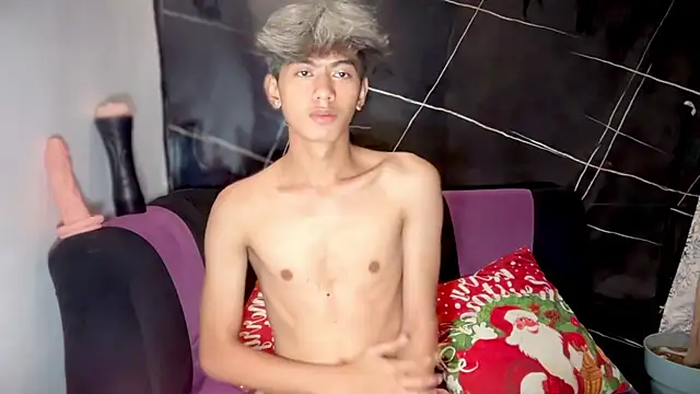 p1noytwink_xel Pertunjukan Webcam