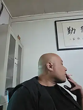 123wcnmlgb123 在線直播表演