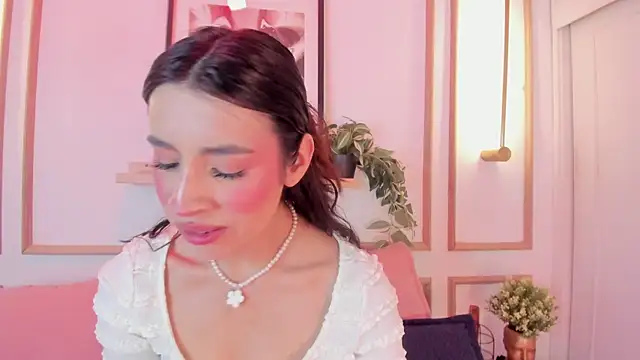 Nanami_ XXX чат на живо