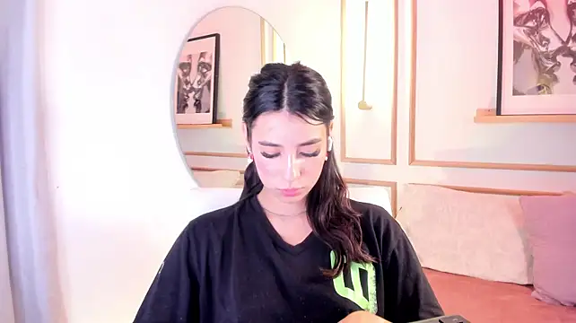 Nanami_'s Live XXX Chat
