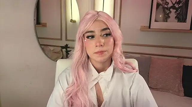 צ'אט XXX בשידור חי של Nanami_