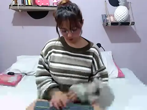 Kitana_kitty: онлайн-секс-чат