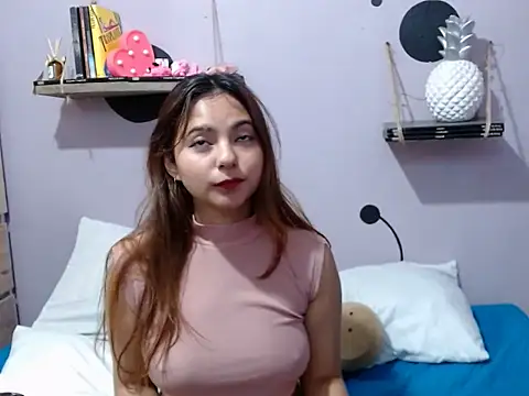 Chat XXX en directo de Kitana_kitty