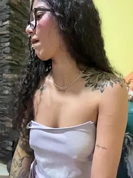 Chatroom XXX en direct de brizzmotion