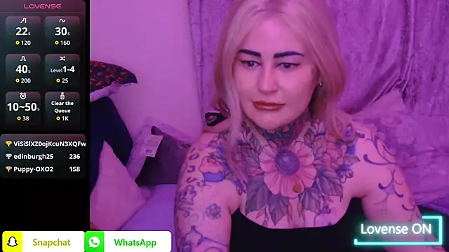 emobarbiedoll's Webcam Show