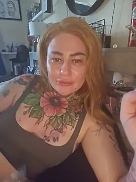 emobarbiedoll's Webcam Show