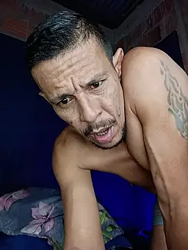El_junior21's Webcam Show