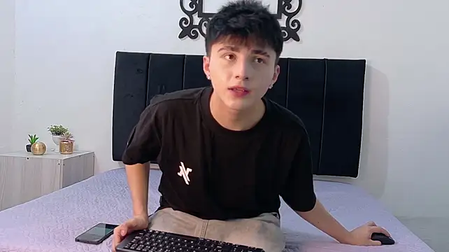 LunayDream Pertunjukan Webcam