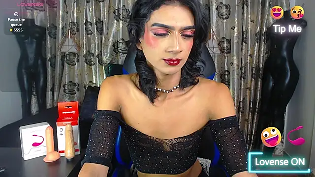 Hecate_doll – Kamerová šou