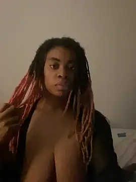 BustyyTT's Webcam Show