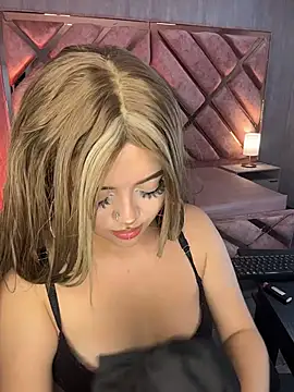 lya_nekko_'s Live XXX Chat
