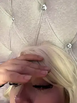 Czat XXX na żywo – lya_nekko_