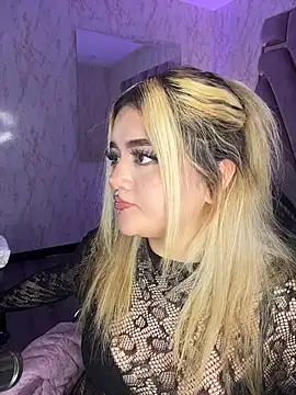 lya_nekko_'s Live XXX Chat