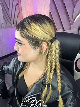 lya_nekko_'s Live XXX Chat