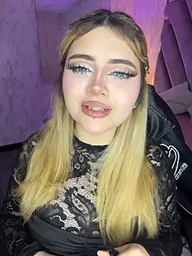 Онлайн чат XXX lya_nekko_