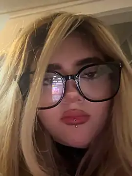 lya_nekko_ live XXX chat