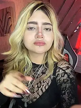 Chat XXX en directo de lya_nekko_