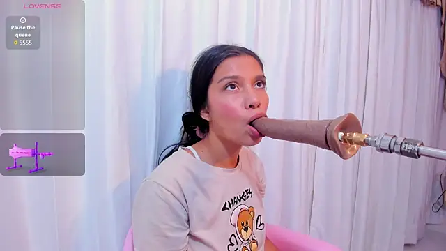 mel_evanss' Webcam Show