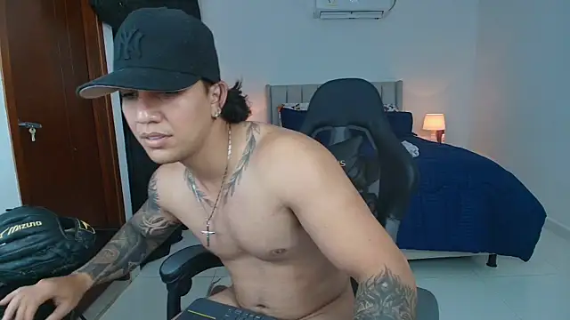 Mrbig_maximo's Webcam Show