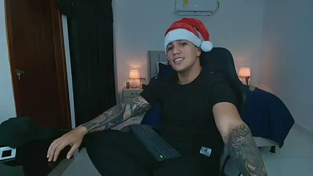 Mrbig_maximo's Webcam Show