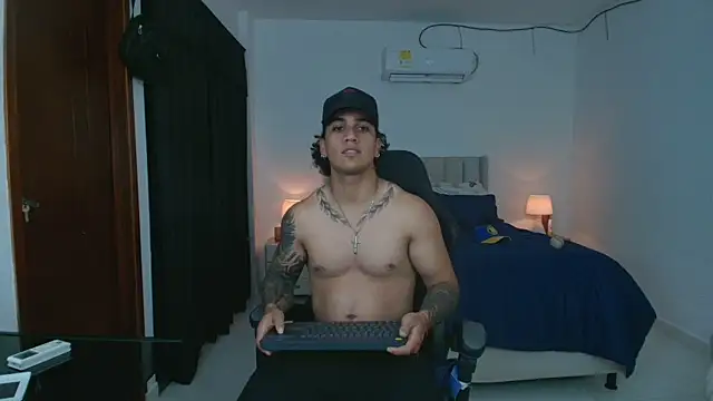 Mrbig_maximon Webbikameraesitys