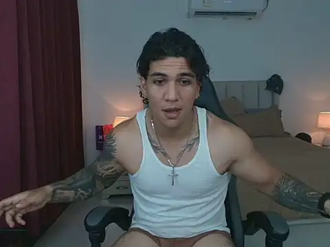 Mrbig_maximo's Webcam Show