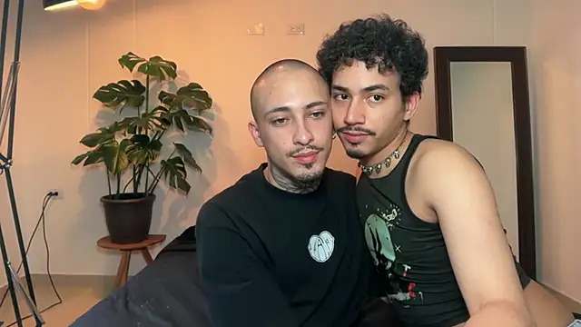 Noah_and_Stevenのウェブカメラショー