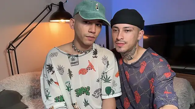 Noah_and_Steven Pertunjukan Webcam
