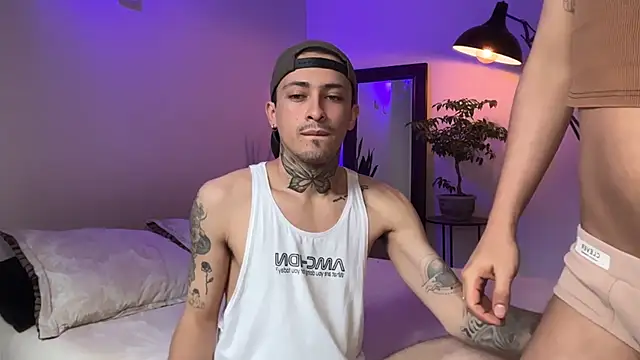 Pokazy przed kamerką – Noah_and_Steven