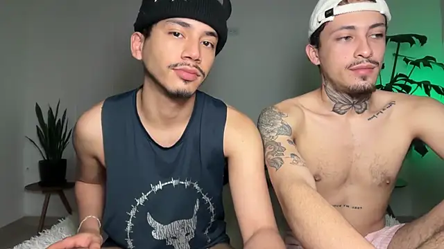 Show modela Noah_and_Steven na web-kameri