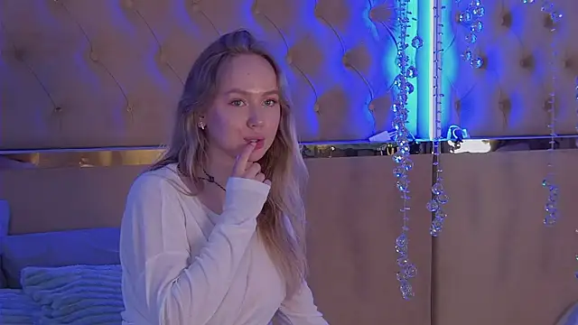 Pokazy przed kamerką – Emi_Sterling