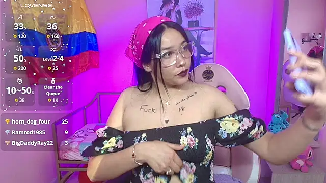 Melody_1_ élő XXX-chatje