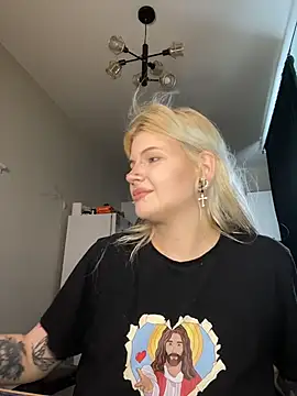 DriveThruCiri webcam show