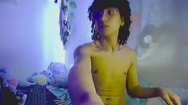 DrakosNoir Show in webcam