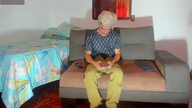 Teo_Rave Pertunjukan Webcam