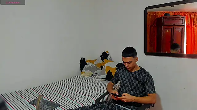 Show de Teo_Rave na webcam