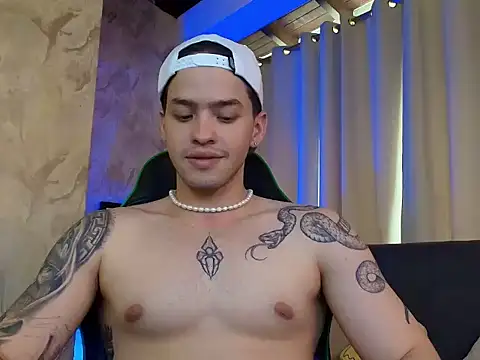 RONNY_COLTON Show in webcam