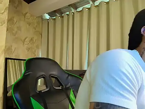 RONNY_COLTON webkamerás műsora