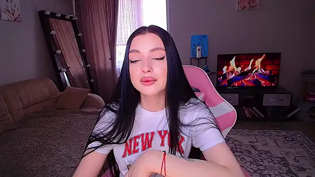 yoursLina Live XXX-chat