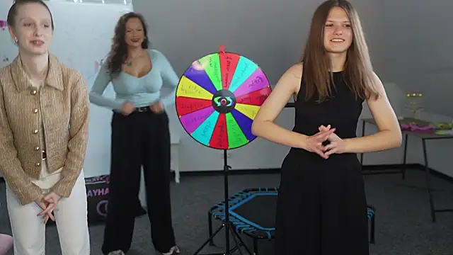 Show modela Monika_kiss054 na web-kameri