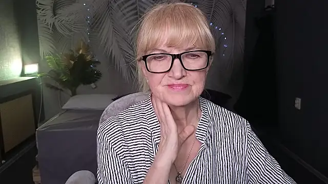 Dr_Mireille – Live XXX-chat