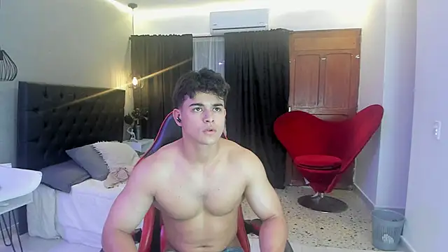 Charlie___Musk Show Webcam