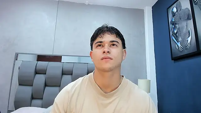 Charlie___Musk Show Webcam
