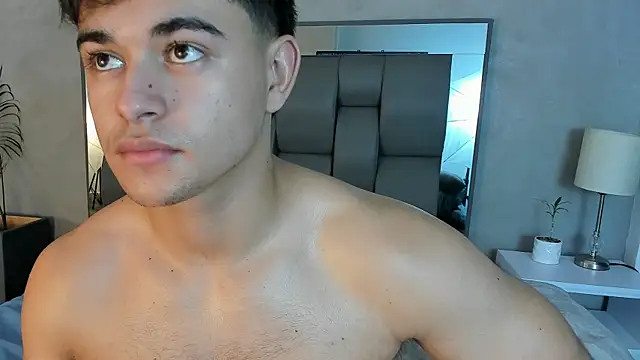 Charlie___Musk Show Webcam