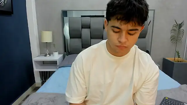 Charlie___Musk Webcam show